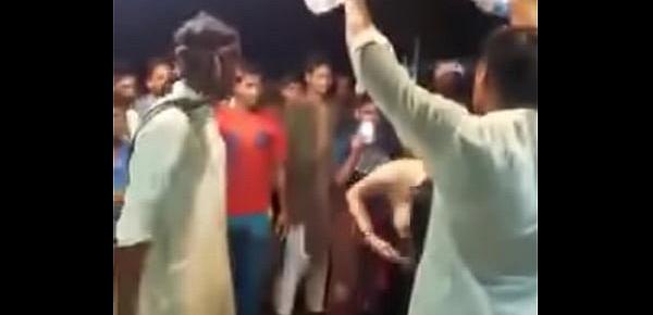  Nagna  mujra dance